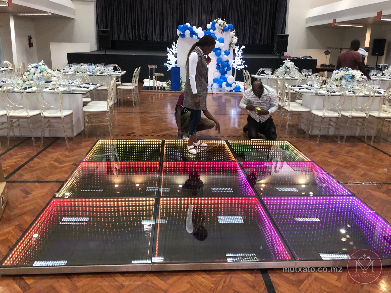 Pista de Dança luminosa — Tá- Ligado produções e serviços