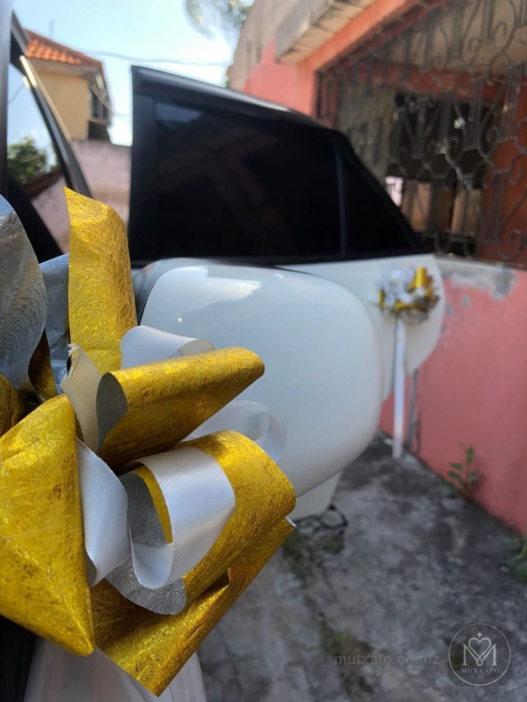 Decoração de carro de casamento — Lília Decoração